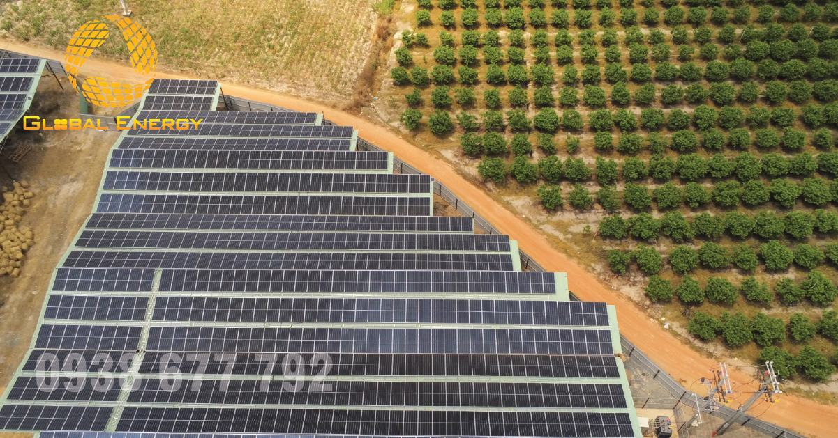 giá pin năng lượng mặt trời