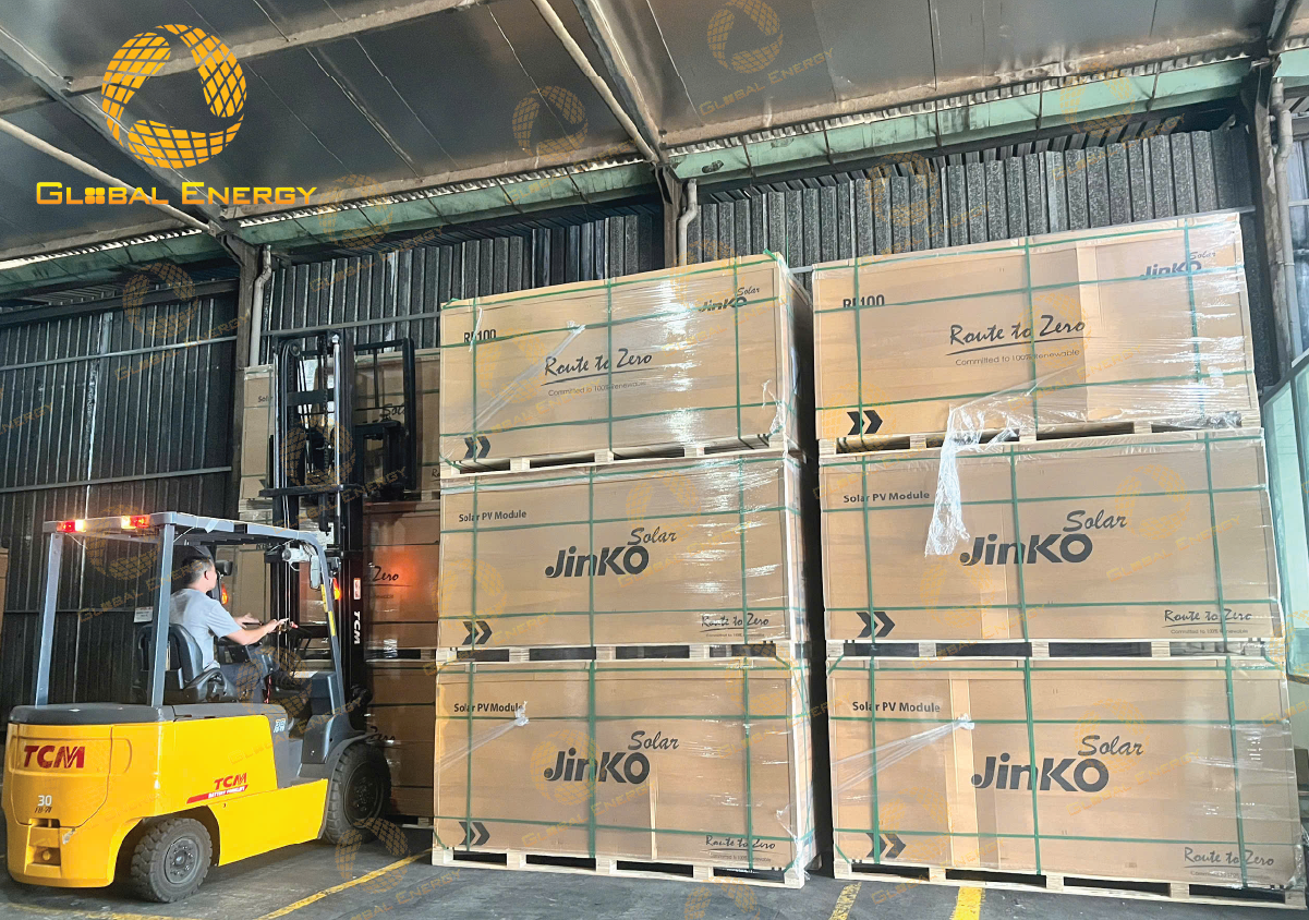 Tấm pin năng lượng mặt trời Global Energy