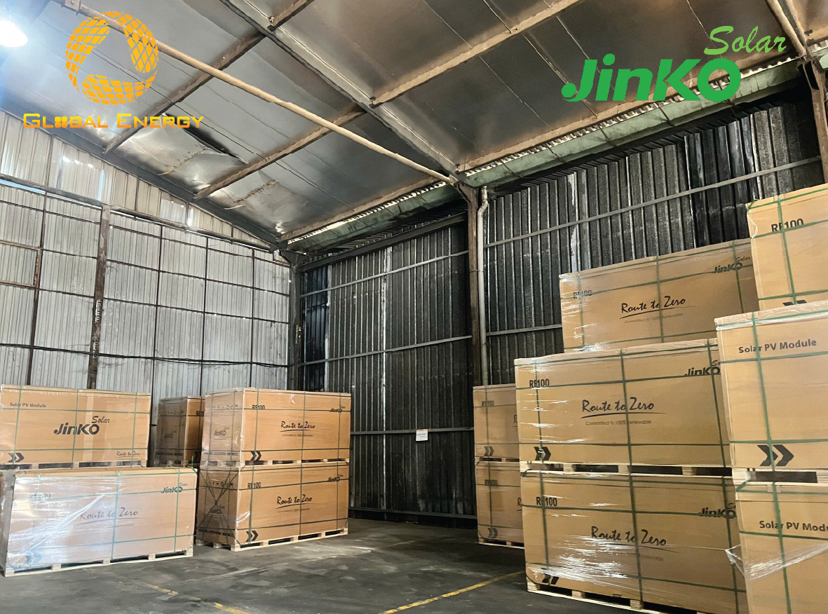 Tấm pin năng lượng mặt trời Jinko