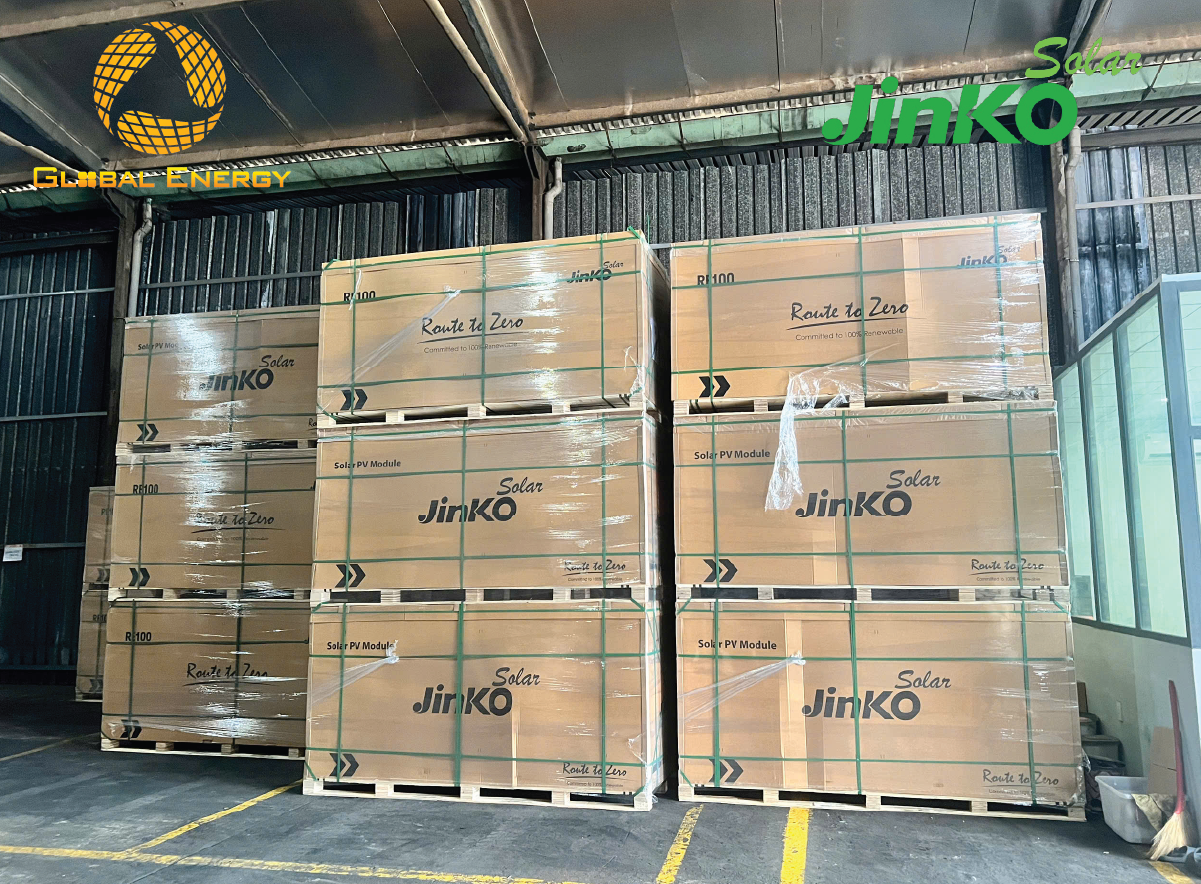 Tấm pin năng lượng mặt trời Jinko