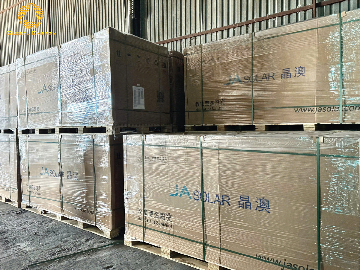 Tấm pin JA Solar